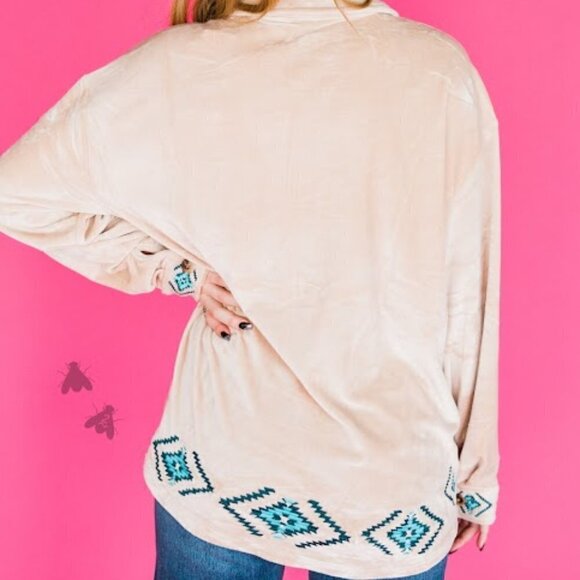 THE KINGMAN BUBBLE LADIES PINK VELVET  LONG SLEEVE SHACKET - Picture 9 of 16